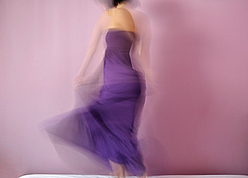 女人,长,紫色,连衣裙