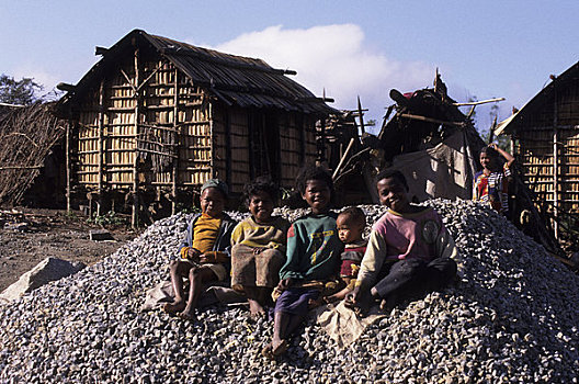 马达加斯加,靠近,雨林,砾石,采石场,孩子,小屋,背景