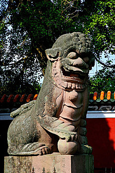 重庆梁平双桂堂,万竹山,新山门的一对石狮,俗称,狮子佛