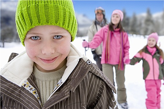 男孩,7-9岁,戴着,毛帽,雪中,微笑,头像,特写,家庭,背景
