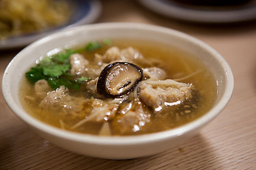 特写台湾传统美食美味的赤肉羹