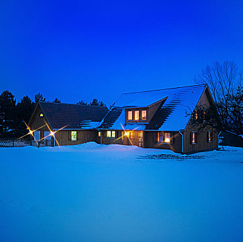 房子,雪中,黎明