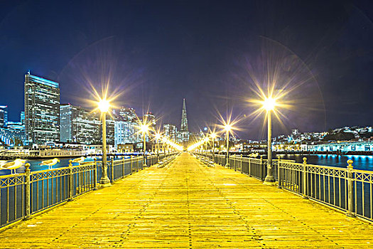 木桥,现代建筑,旧金山,夜晚