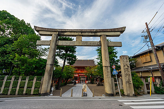 日本京都八坂神社鸟居及南楼门