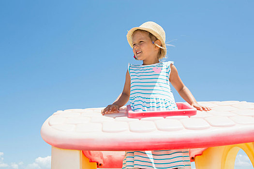 女孩,遮阳帽,向外看,塑料制品,屋顶,海滩,西西里,意大利