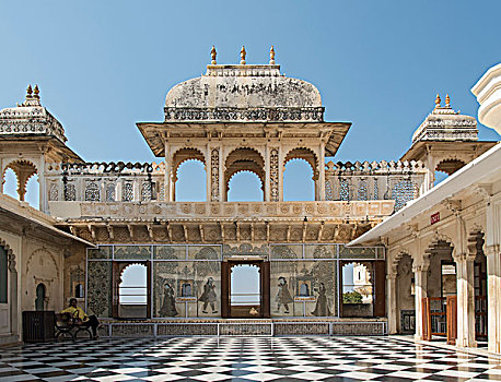院落,城市宫殿,乌代浦尔,拉贾斯坦邦,印度,亚洲