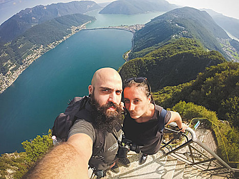 俯拍,中年,夫妻,高处,湖,卢加诺,瑞士