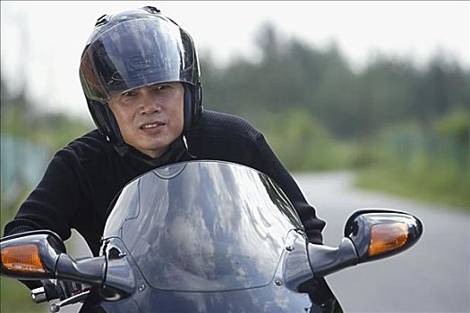 男人,穿,头盔,骑,摩托车