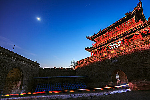 荆州古城的夜景很美丽
