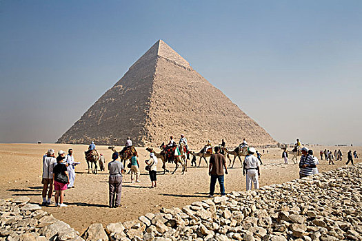 游客,金字塔