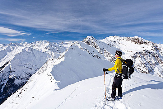 越野滑雪,顶峰,山,山谷,后面,欧洲,南蒂罗尔,省,特兰提诺阿尔托阿迪杰,意大利
