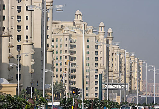 阿联酋,迪拜,公寓楼,靠近,主路,棕榈树