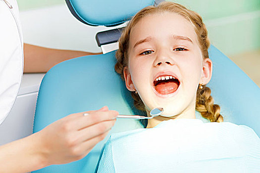 小女孩,坐,牙科诊所