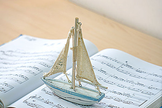 乐谱帆船