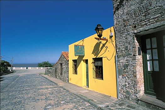 乌拉圭,老,城市,街道,区域,房子,涂绘,黄色,鹅卵石