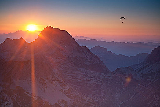 奥地利,阿勒堡,日落,滑翔伞