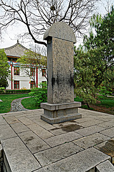 北京大学西南联大纪念碑