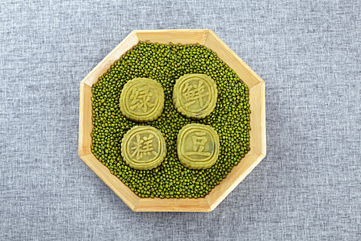 中国传统小吃－绿豆糕
