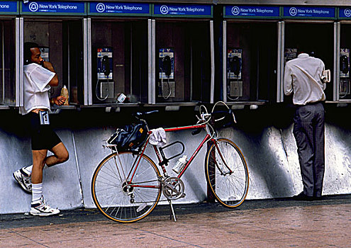 纽约,两个男人,公用电话,一个,自行车