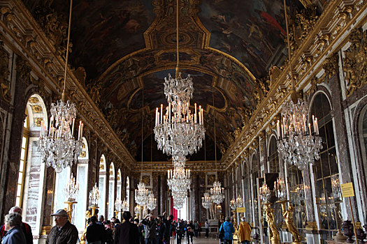 凡尔赛宫的吊灯