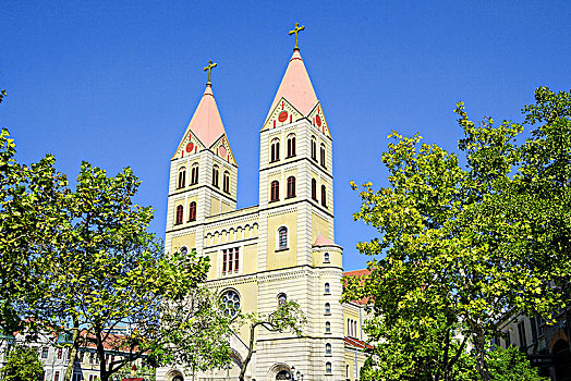 山东青岛天主教堂