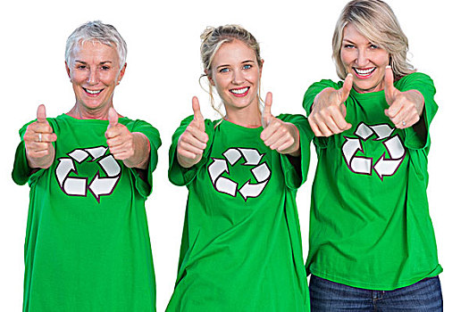 三个女人,穿,绿色,再循环,t恤,给,竖大拇指