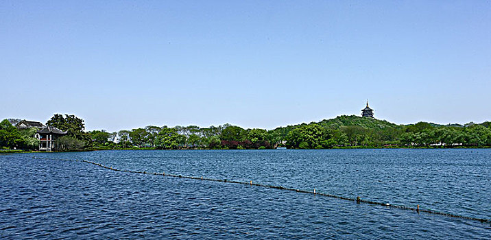 从小南湖看苏堤和雷峰塔