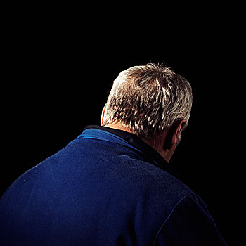 头像,背影,老,男人,灰色,头发,穿,蓝色,外套,工作室,法国,2007年