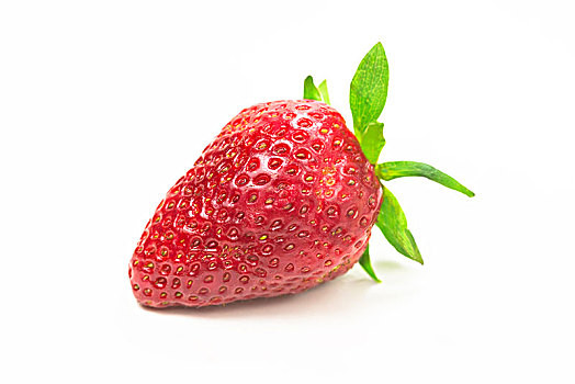 草莓孤立在白色的背景上