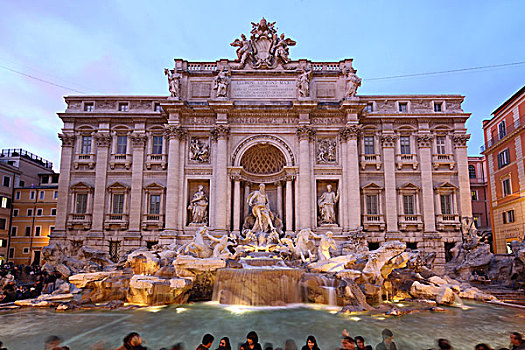 罗马许愿池喷泉夜景
