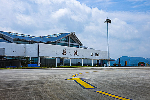 贵州省黔南布依族苗族自治州荔波县机场,停机坪与航站楼