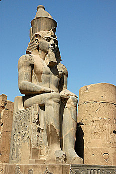 坐,雕塑,拉美西斯二世,穿,一对,皇冠,埃及