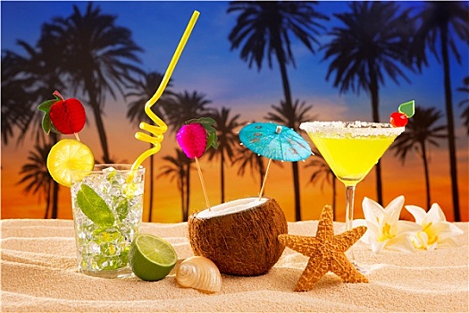 海滩,鸡尾酒,日落,棕榈树,沙子,薄荷叶松香,玛格丽塔酒