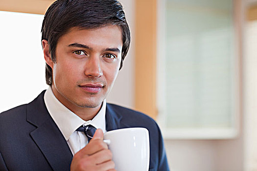 特写,英俊,商务人士,喝咖啡