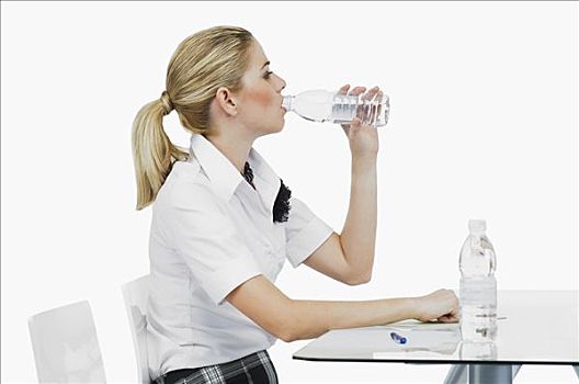 侧面,职业女性,饮用水,水瓶