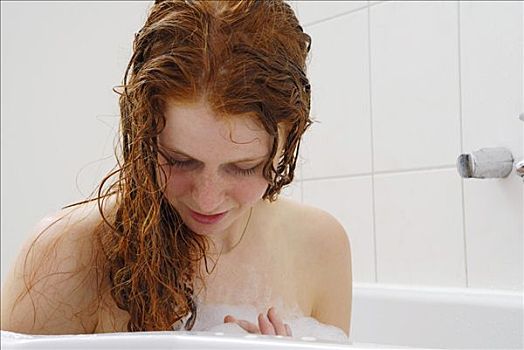红发,女人,浴缸