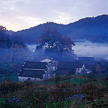 婺源石城古村秋色