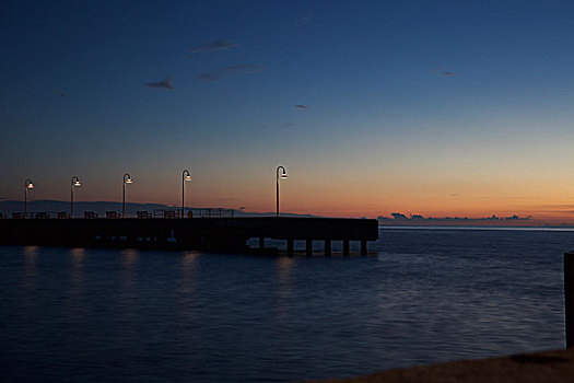 海湾夜景