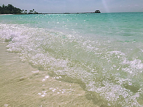 马尔代夫沙滩海浪