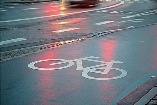 自行车道,雨