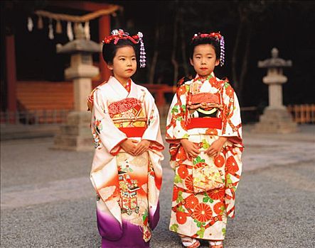 日本,两个女孩,穿,和服