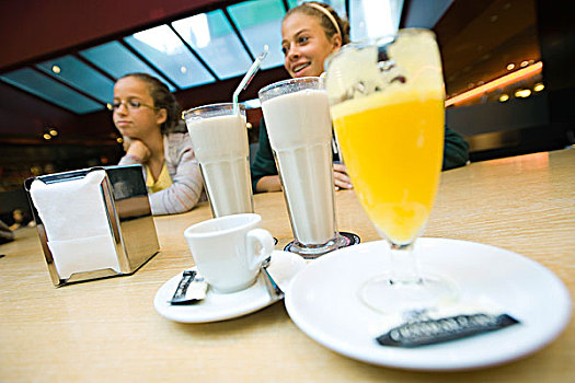 少女,咖啡,台案,奶昔,玻璃杯,果汁,前景