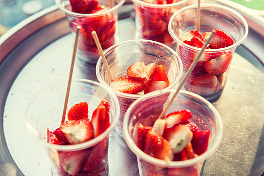 草莓,塑料杯,街边市场