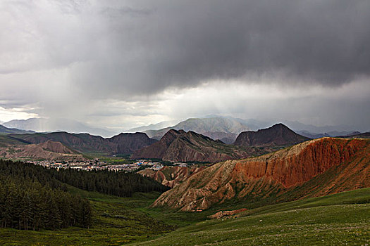 青海卓尔山