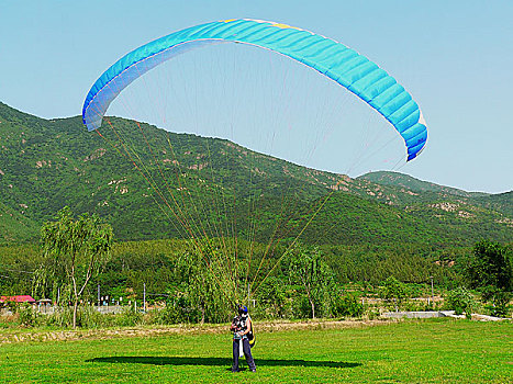 无动力滑翔伞