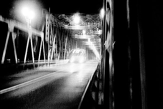 夜晚,桥