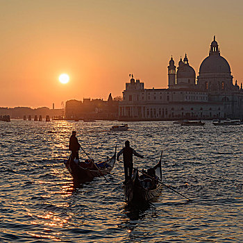 两个,平底船夫,大运河,威尼斯,意大利,日出,穹顶,圣马利亚,行礼,远景
