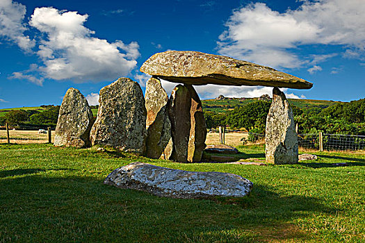 新石器时代,石头,墓室,巨石墓,建造,教区,彭布鲁克郡,威尔士,英国