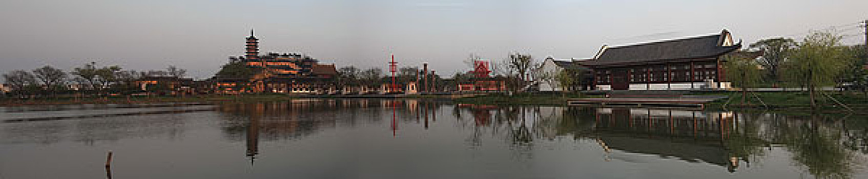 镇江金山寺倒影