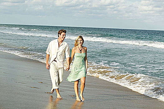 海滩,夫妻